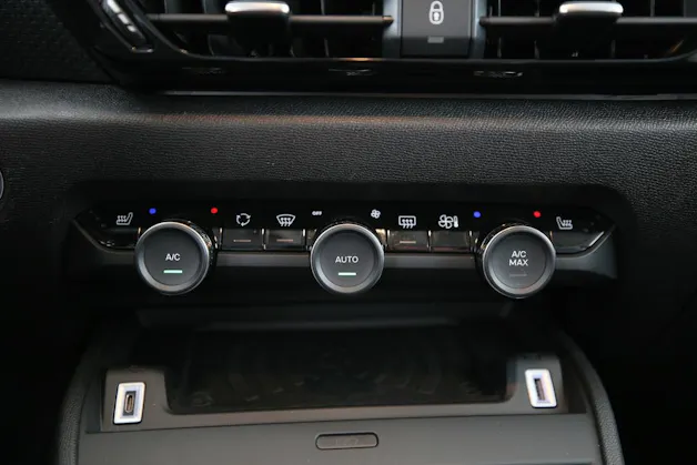 CITROEN Citroën C4 1.2 Hybrid Max