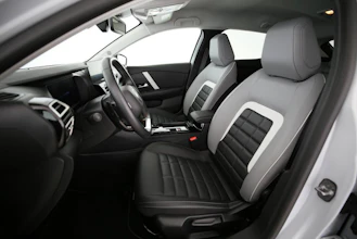 https://vehicle.imgix.net/4464970/9841d9c8-1501-4059-97ce-0ce70fcae711.jpg