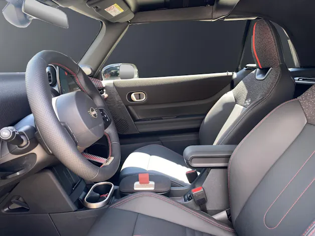 MINI Cabrio F67 2.0i John Cooper Works