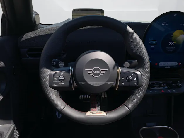 MINI Cabrio F67 2.0i John Cooper Works