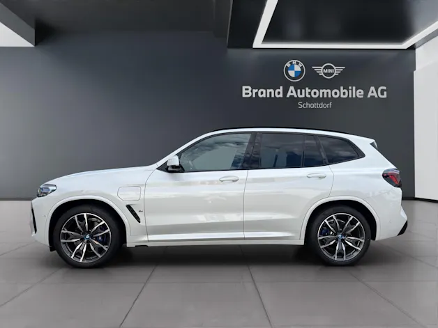 BMW X3 30e xDrive SAG