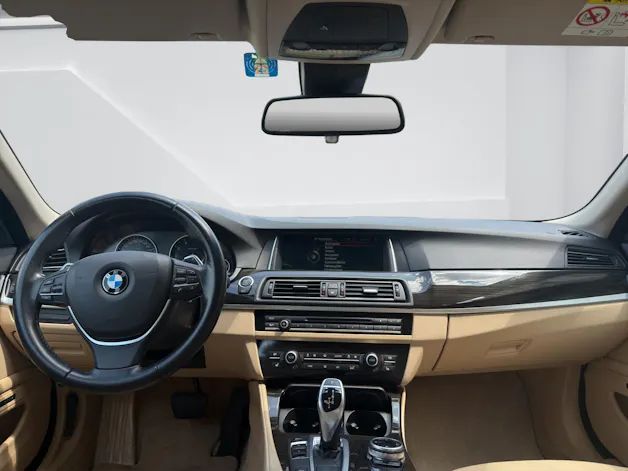 BMW 550i xDrive SAG