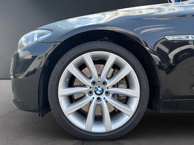 BMW 550i xDrive SAG