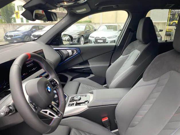 BMW X3 M50i