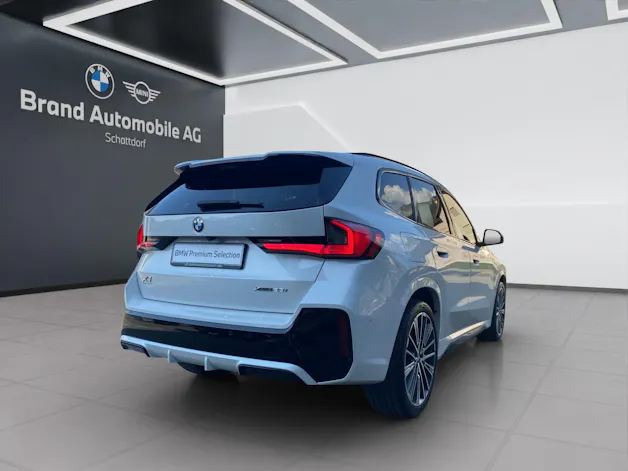 BMW X1 23i xDrive paddles