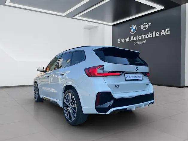 BMW X1 23i xDrive paddles
