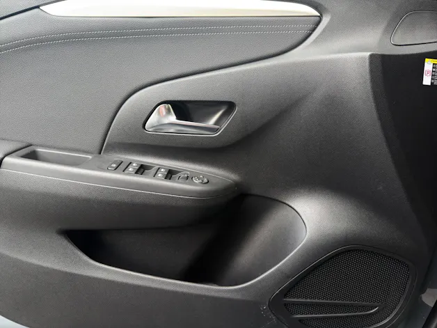 OPEL Corsa 1.2 T Hybrid Viva