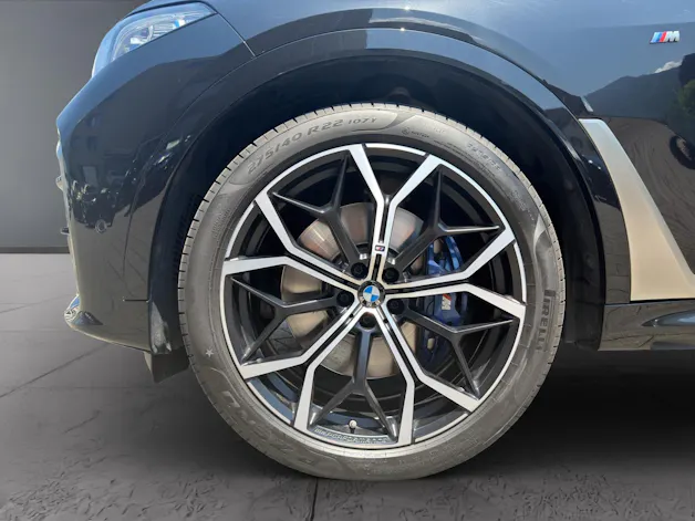 BMW X7 M50d