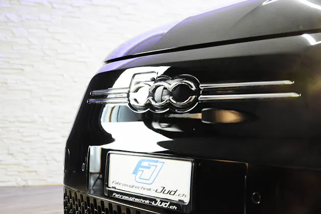 FIAT 500 Red Komfortpaket