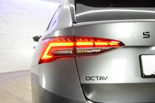 SKODA Octavia Combi 1.5 TSI SportLine DSG