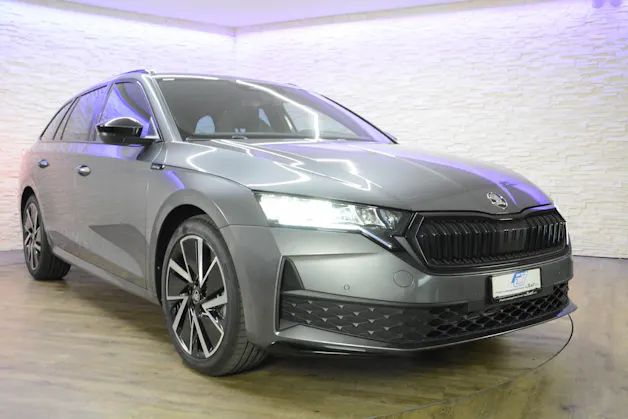 SKODA Octavia Combi 1.5 TSI SportLine DSG