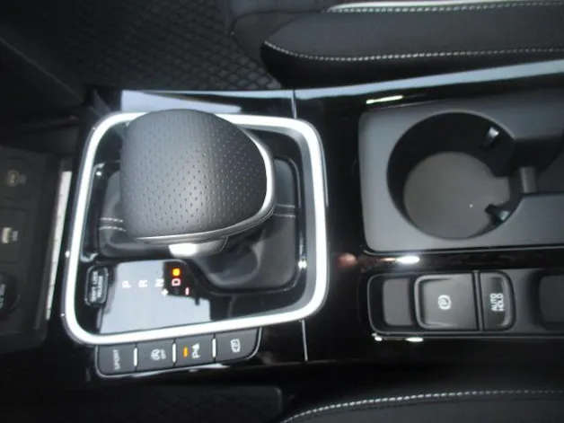 Mitsubishi Colt 1.6 HEV Intense
