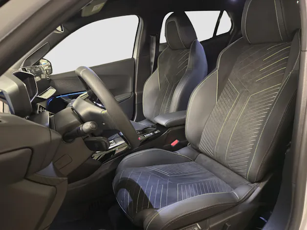 PEUGEOT 2008 1.2 Hybrid 145 GT Exclusive