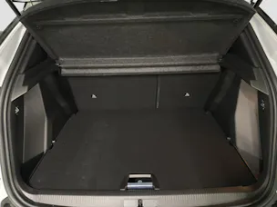 PEUGEOT 2008 1.2 Hybrid 145 GT Exclusive