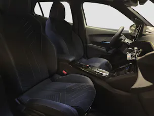 PEUGEOT 2008 1.2 Hybrid 145 GT Exclusive