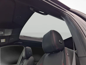 https://vehicle.imgix.net/4465110/40f8cde7-3af3-4b17-8813-14e95fb55acf.jpg