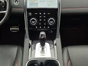 Fahrzeugbild LAND ROVER Discovery Sport 2.0 Si4 290 Black Edition
