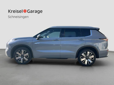 MITSUBISHI OUTLANDER 3
