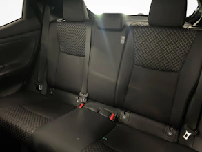 https://vehicle.imgix.net/4465168/6ac6e4cd-70d0-4692-8687-b9c91661c363.jpg