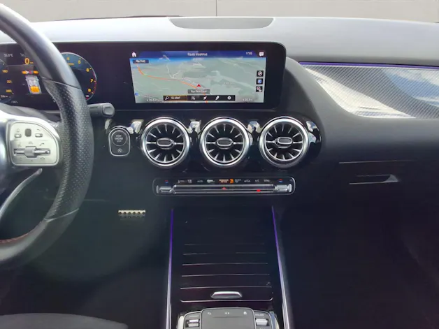 MERCEDES-BENZ Classe GLA H247 GLA 250 AMG Line 4matic