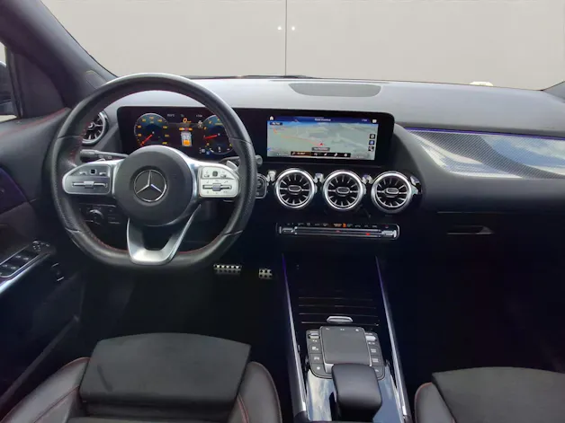 MERCEDES-BENZ Classe GLA H247 GLA 250 AMG Line 4matic