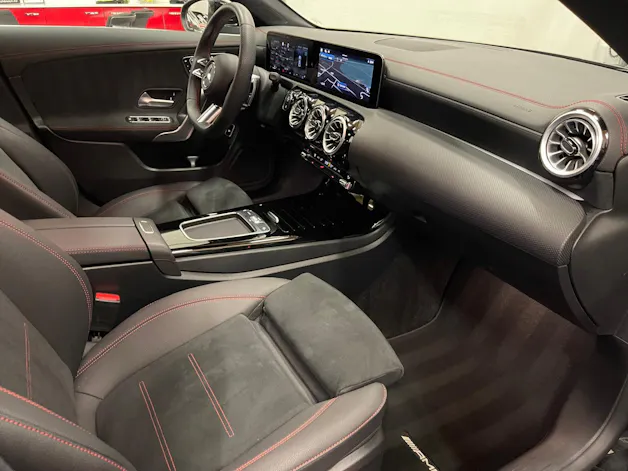 MERCEDES-BENZ CLA-Klasse C118 CLA 200 AMG Line