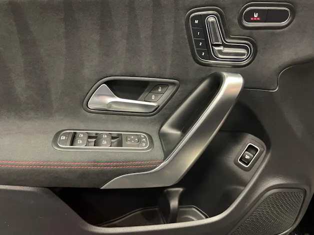 MERCEDES-BENZ CLA-Klasse C118 CLA 200 AMG Line