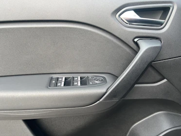 MITSUBISHI ASX 18