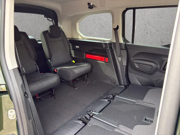 PEUGEOT Rifter Long 1.5 BlueHDi 130 Family Edition
