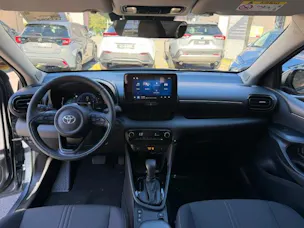 Toyota Yaris 1.5 VVT-i HSD Trend