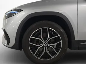 MERCEDES-BENZ EQA 350 AMG Line 4Matic