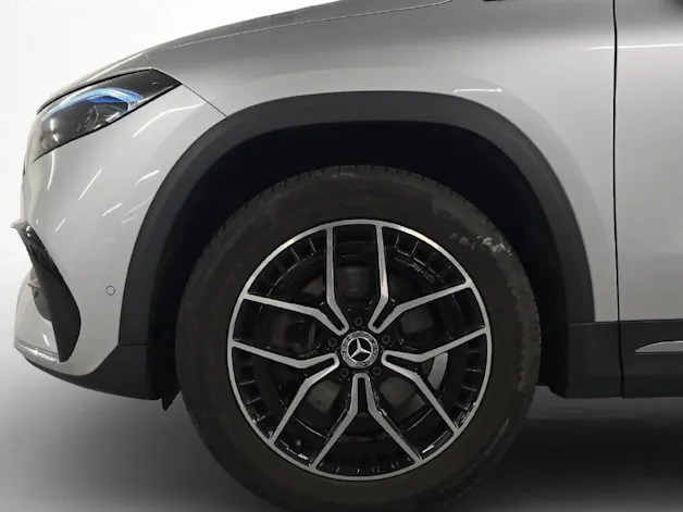 MERCEDES-BENZ EQA 350 AMG Line 4Matic