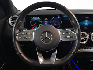 MERCEDES-BENZ EQA 350 AMG Line 4Matic