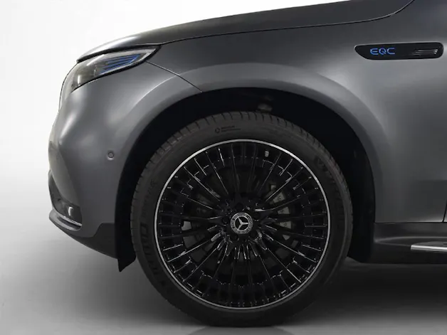 MERCEDES-BENZ EQC 400 AMG Line 4Matic