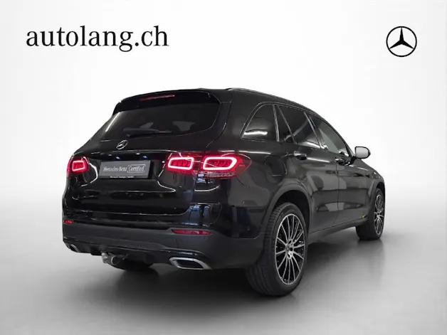 MERCEDES-BENZ GLC 300 e AMG Line 4Matic