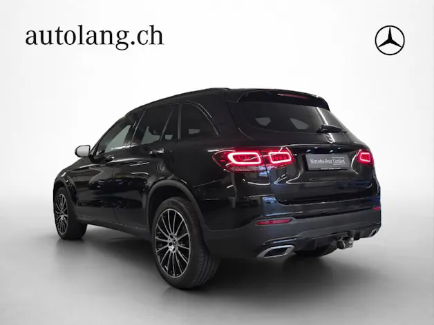 MERCEDES-BENZ GLC 300 e AMG Line 4Matic