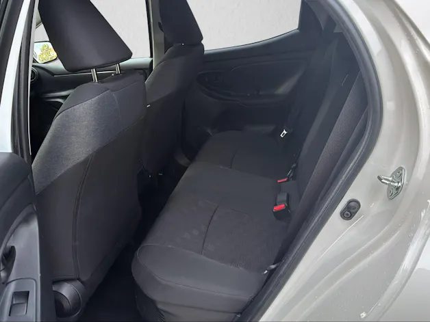 Toyota Yaris 1.5 VVT-i HSD Trend