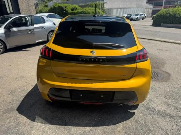 PEUGEOT 208 1.2 PureTech 100 GT