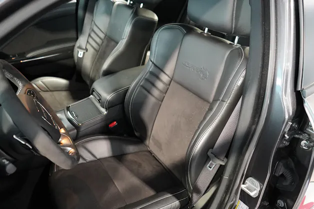 DODGE Hellcat 6,2 V8 Kompressor 717 PS