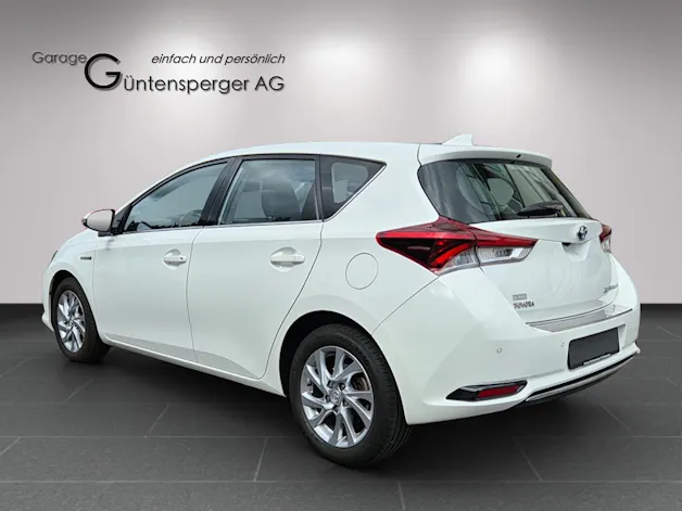 Toyota Auris 1.8 HSD Trend