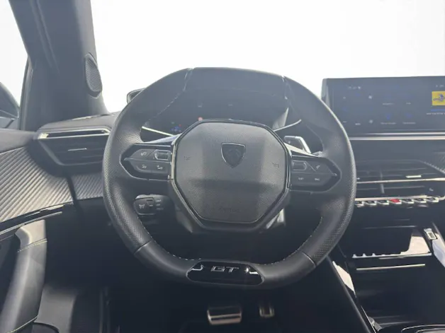 PEUGEOT 2008 1.2 Hybrid 145 GT