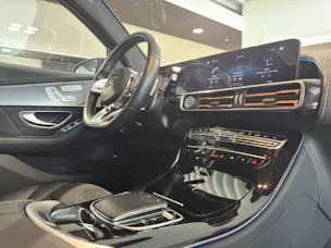 MERCEDES-BENZ EQC 400 AMG Line 4Matic