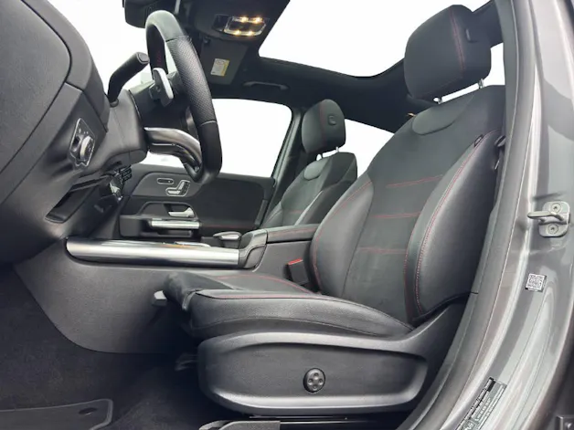 MERCEDES-BENZ EQA 350 AMG Line 4Matic