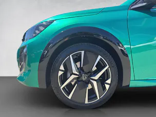 PEUGEOT 208 1.2 Hybrid 145 GT Exclusive