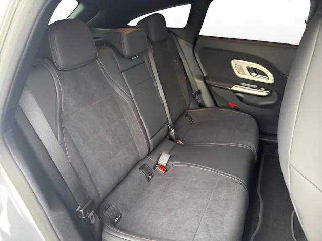 MERCEDES-BENZ CLA 350 AMG Line 4Matic Shooting Brake EQ