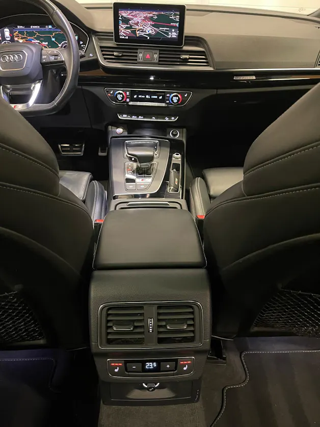 AUDI SQ5 3.0 V6 TFSI quattro T-Tronic