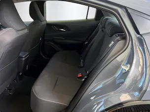 Toyota Prius 2.0 Plug-In-Hybrid Style
