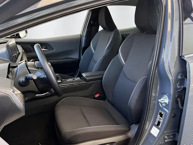 Toyota Prius 2.0 Plug-In-Hybrid Style