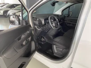 Toyota PROACE CITY Van L2 52KWh Active