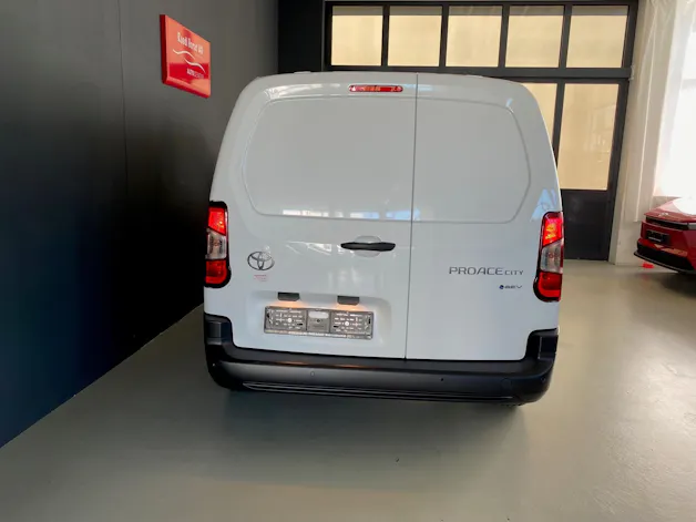 Toyota PROACE CITY Van L2 52KWh Active